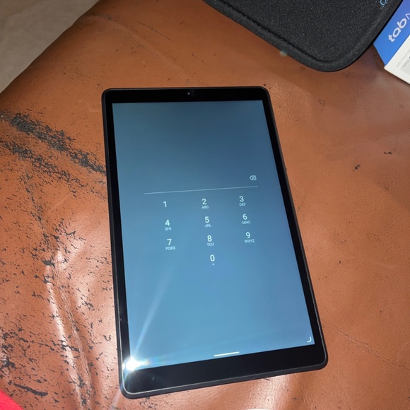 Lenovo M8 tablets - Picture 8 of 8